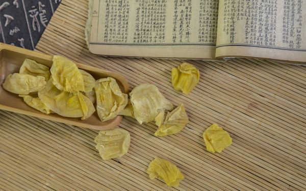 花生|吃一口相当吃7个塑料瓶，还有不少胃病的人喜欢吃，医生：愚蠢