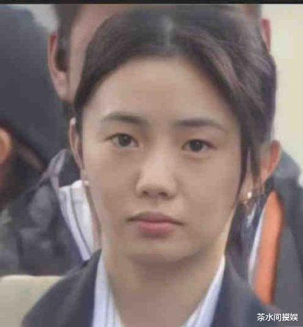 赵丽颖|没了表情管理，刘浩存不灵了，杨幂不嫩了，连刘亦菲都不仙了