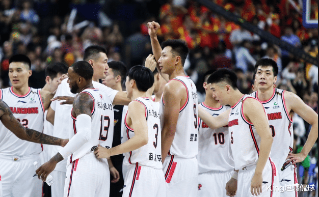 廣東男籃|強到沒朋友！靜待王炸歸來！十一冠已到手，十二冠還會遠嗎？
