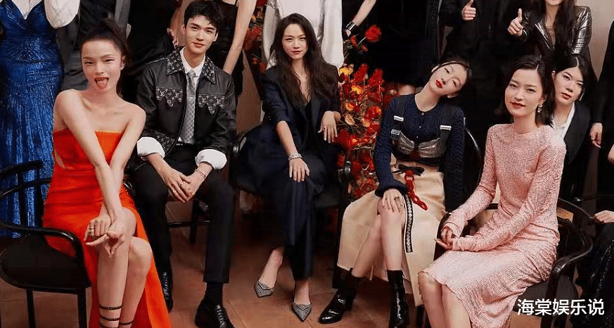 张靓颖|晚宴合影：汤唯稳坐C位气场强，杨幂被“三金影后”周冬雨挤后边