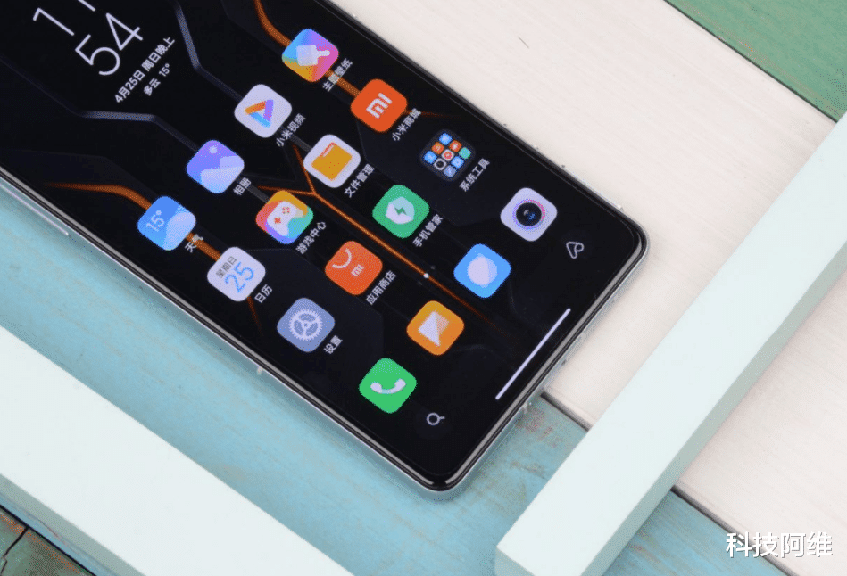 荣耀|67W闪充高配旗舰仅售2299元，12GB+128GB，还买什么荣耀50 SE？