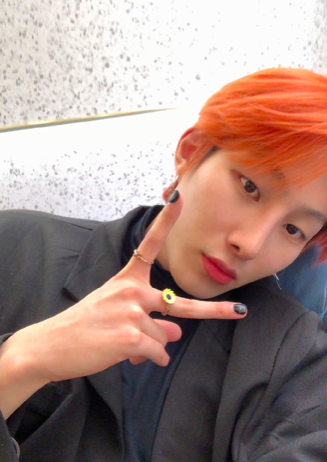 奥斯卡|曝95后外籍男星机场插队，遭阻拦后当场摆脸色，回应被指含糊太拽