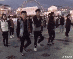 教师|“陪表嫂来买车,画面也太养眼了!