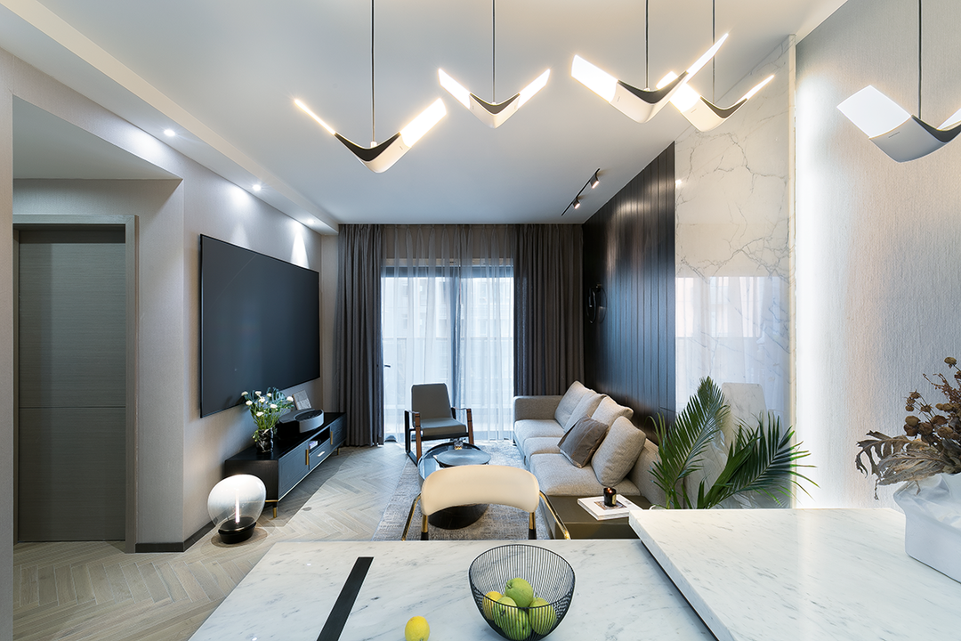 设计师|单身女青年的家,客厅选择超大电视机,让客厅瞬间变成影音室