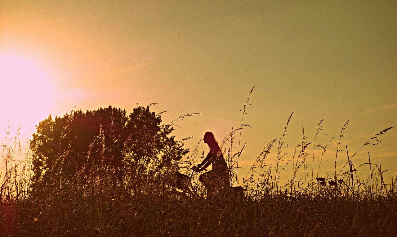 情感官聊 《安宁》：妈妈自杀、险遭侵犯……一个农村女孩的自我救赎之路