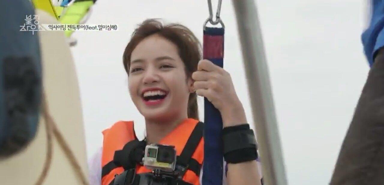 lisa|BLACKPINK的Lisa在没有标志性刘海的情况下依然让人心动