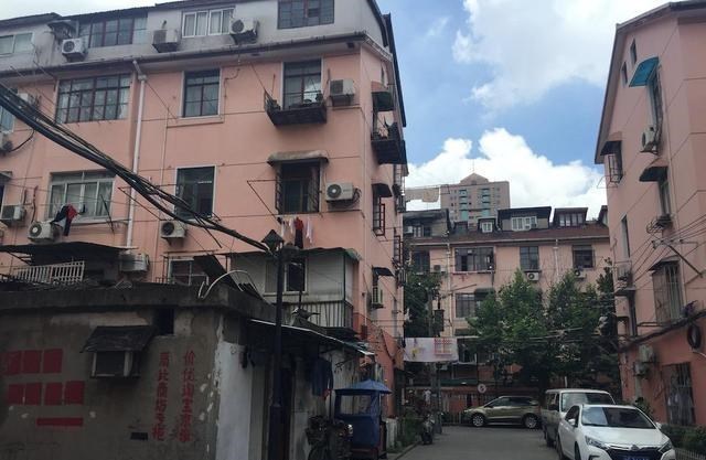 楼市|楼市大面积降温，有人开始抛售二手房，但两类房子可能无人接盘