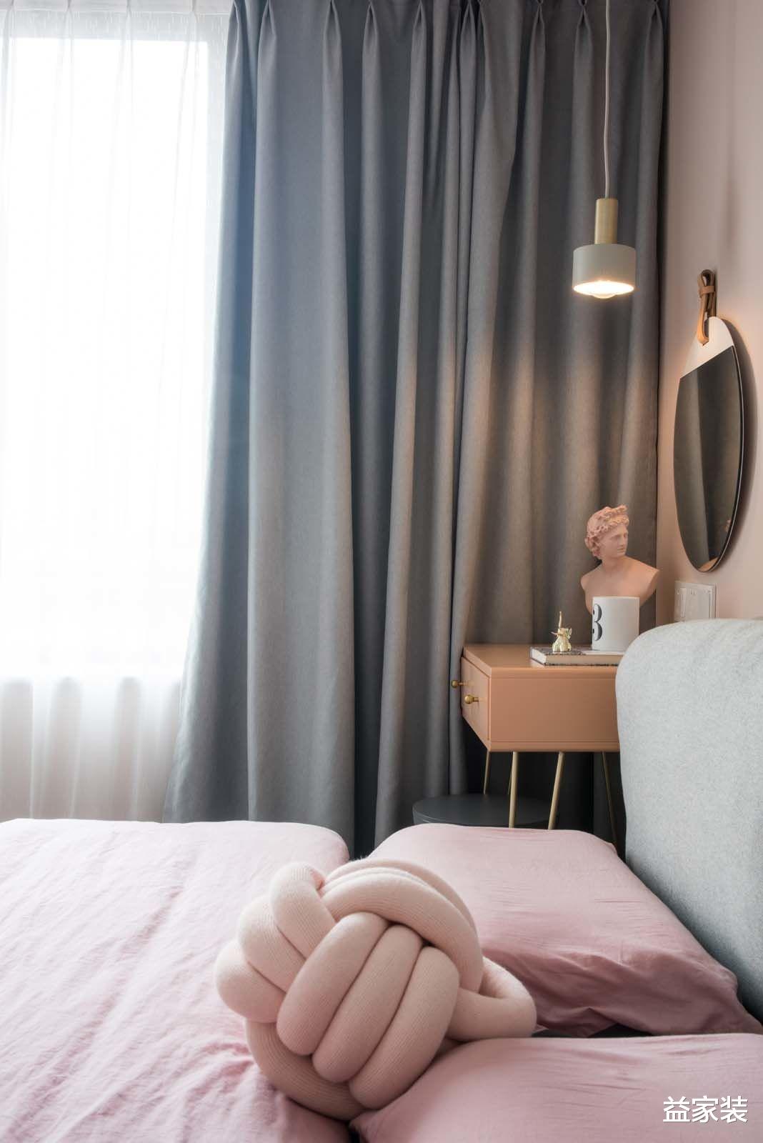 粉色打造的二人世界，用实力扭转空间，打造独特甜蜜风格