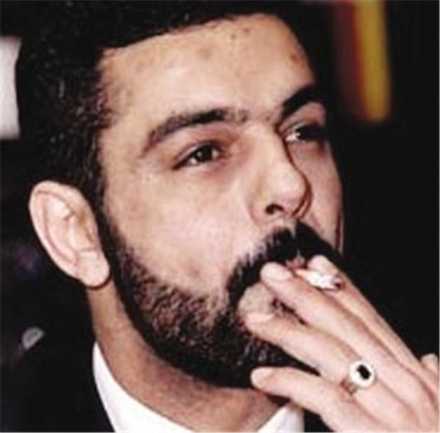 印度|萨达姆长子乌代告诉替身:除这一条不能触犯外可共享他的一切东西