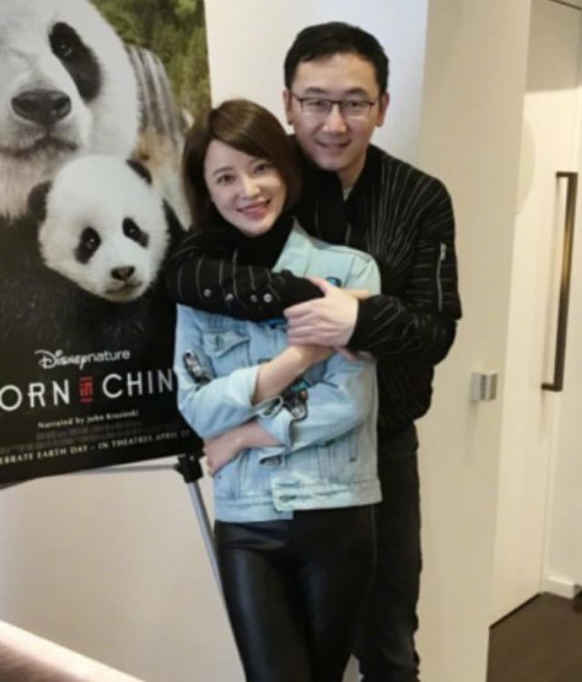 胡蝶|主持人胡蝶为女儿庆生，爱女脸颊肥嘟嘟惹人爱，6岁葫芦神似陆川