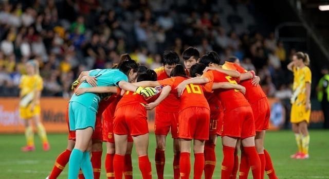 桃小菁的 14胜3负！亚洲第二造神迹，抽中中国女足=降维打击，重演国足命运