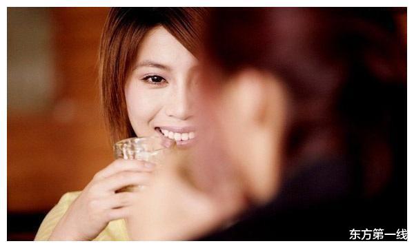 退休金 孙子生病老两口拿退休金去旅游,儿媳打来电话,婆婆去女儿家养老