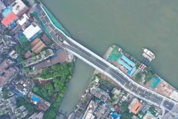 钉子户 最强硬的钉子户：称没一千万不搬走，如今成景点参观，后悔来不及