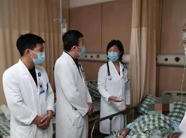 鹦鹉热 看别人杀鸭子，大姐被送进了抢救室