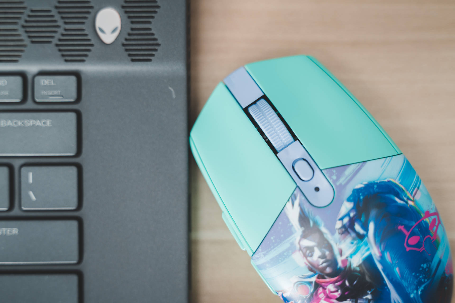 华尔街|办公游戏皆能，高性价比亲民鼠标，罗技G304艾克定制版体验