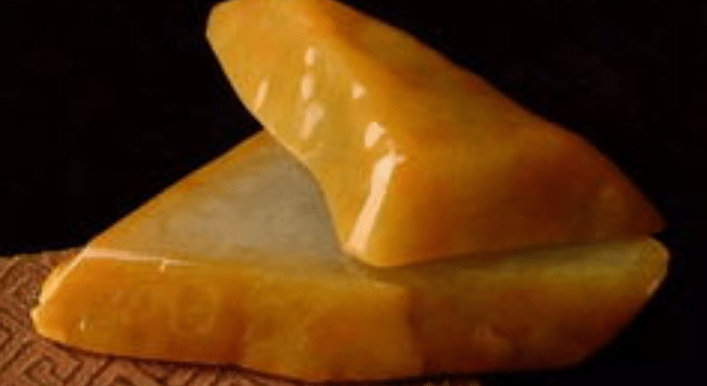 翡翠|黄翡已然成为翡翠爱好者的新一个心头好