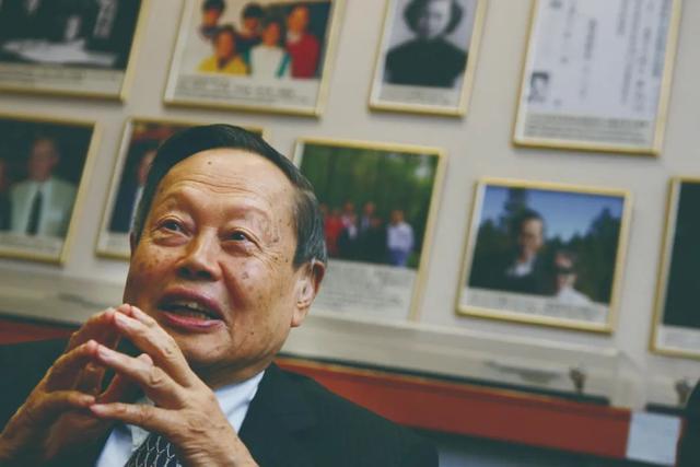 杨振宁:天才科学家 至诚爱国者 幸运尘世客