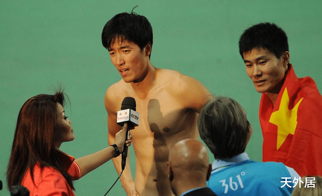 史冬鹏|结婚9周年！史冬鹏与妻子秀恩爱，2个女儿可爱，刘翔至今没要孩子