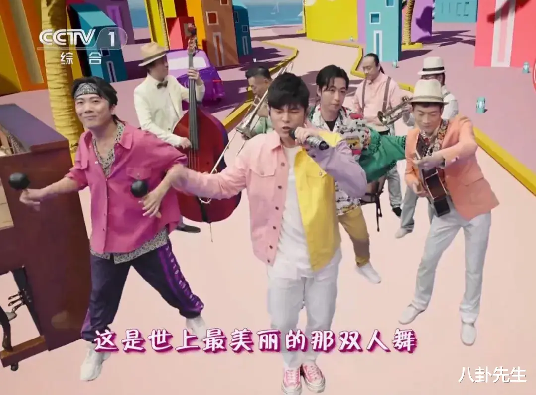 朱之文|春晚见证周杰伦17年变化:从帅气到撞脸陈赫,从拼命表演到敷衍