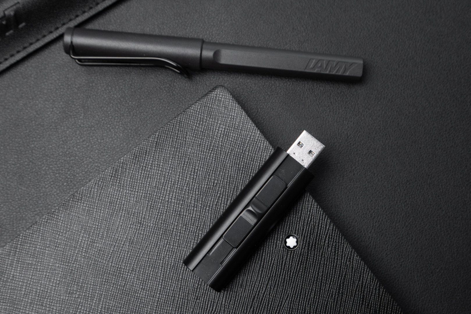 台电|体积小容量大!1TB的高速U盘是种什么体验?台电Teclast U盘测评