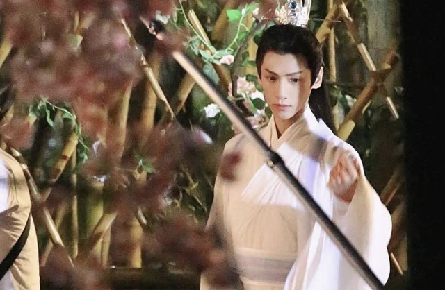 皓衣行|《皓衣行》一波三折，改成《碧城决》不算完，剧情还将可能遭删减