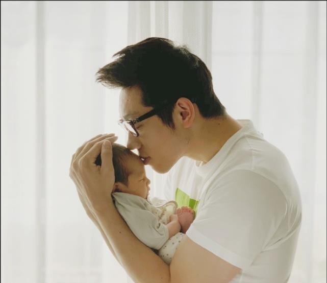 琳妹儿说|恭喜许昕双喜临门！携马龙小胖夺奥运金牌后，官宣妻子即将生二胎