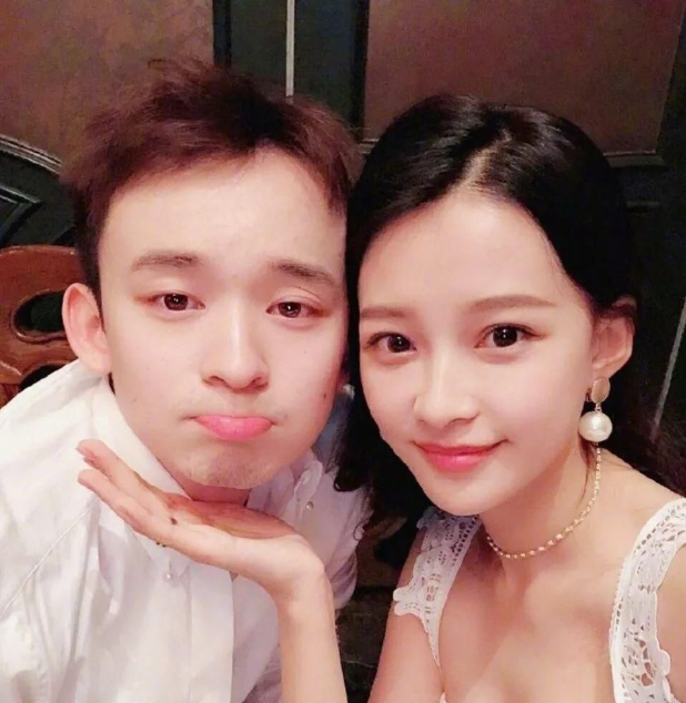 冯绍峰|领了证都还没办婚礼的明星夫妻，冯绍峰：都已经离婚了没机会了