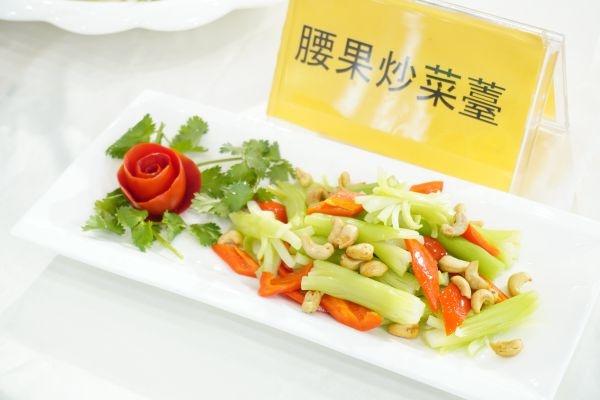 榆林|农博会上五家企业获得洪山菜薹协会授权