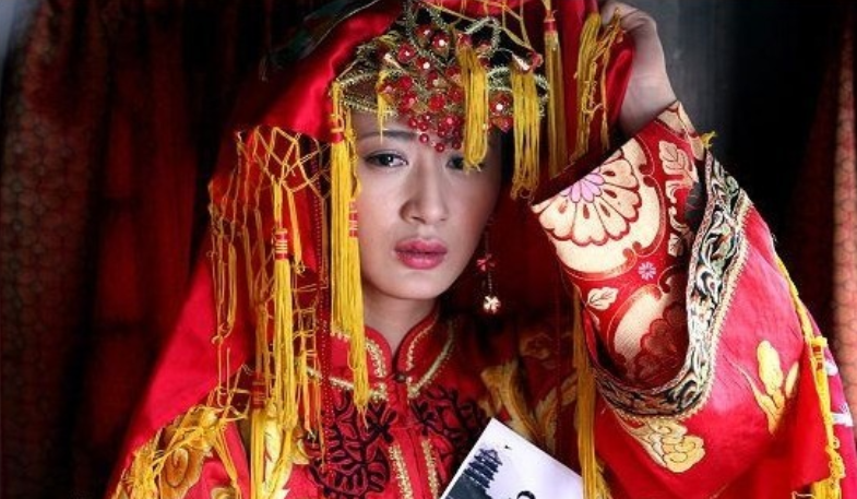 王祖贤|6位隐退惊鸿女星，有人“灵异消失”，有人皈依佛门，谁最惋惜？