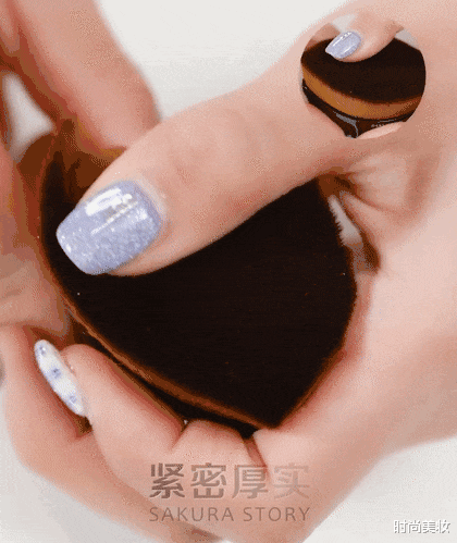 时尚美妆|为何明星上妆从不卡粉？看完化妆师的手法后，选对工具很重要