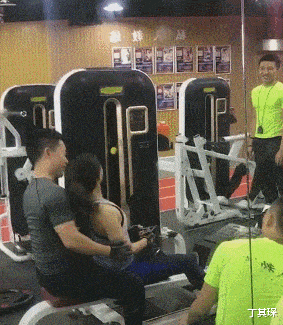 到底是好心呢 还是乱收费呢?真是醉了