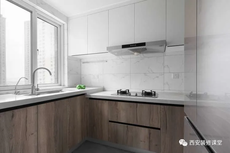 安置房|160m2四室简约，客厅10米收纳柜满足储物