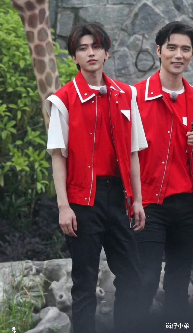 生图|《跑男9》最新路透照曝光，嘉宾阵容太抢眼，baby精修图和生图对比明显！