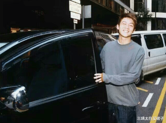 三姨太在买裙子|陈冠希才是男人中的狠角色，他真的值得阿娇那么喜欢！遇到别放手