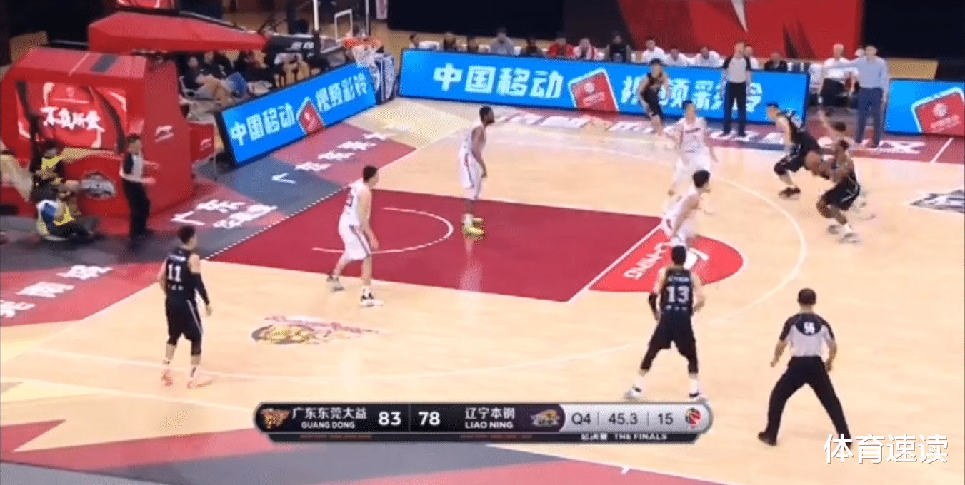 辽宁男篮|广东和辽宁G1，大战有多激烈？韩德君都和裁判急眼了