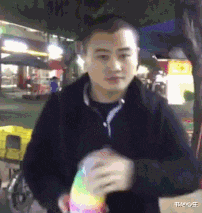 书尽心生|搞笑GIF：发型这下够日系，气质拿捏得死死的！