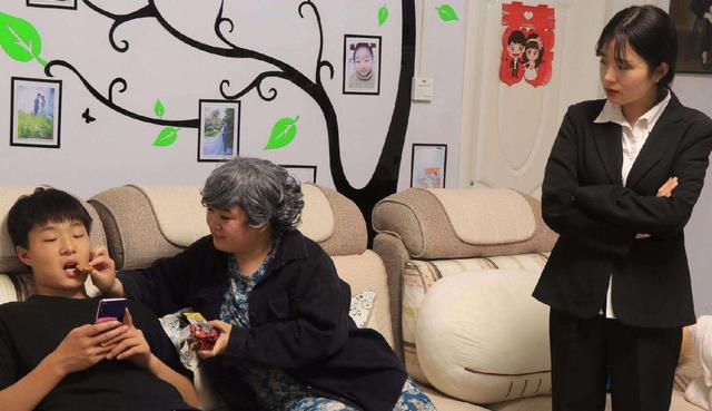 |34岁仍在家啃老相亲六十次没一次成功,爸妈的错误教养终酿成报应