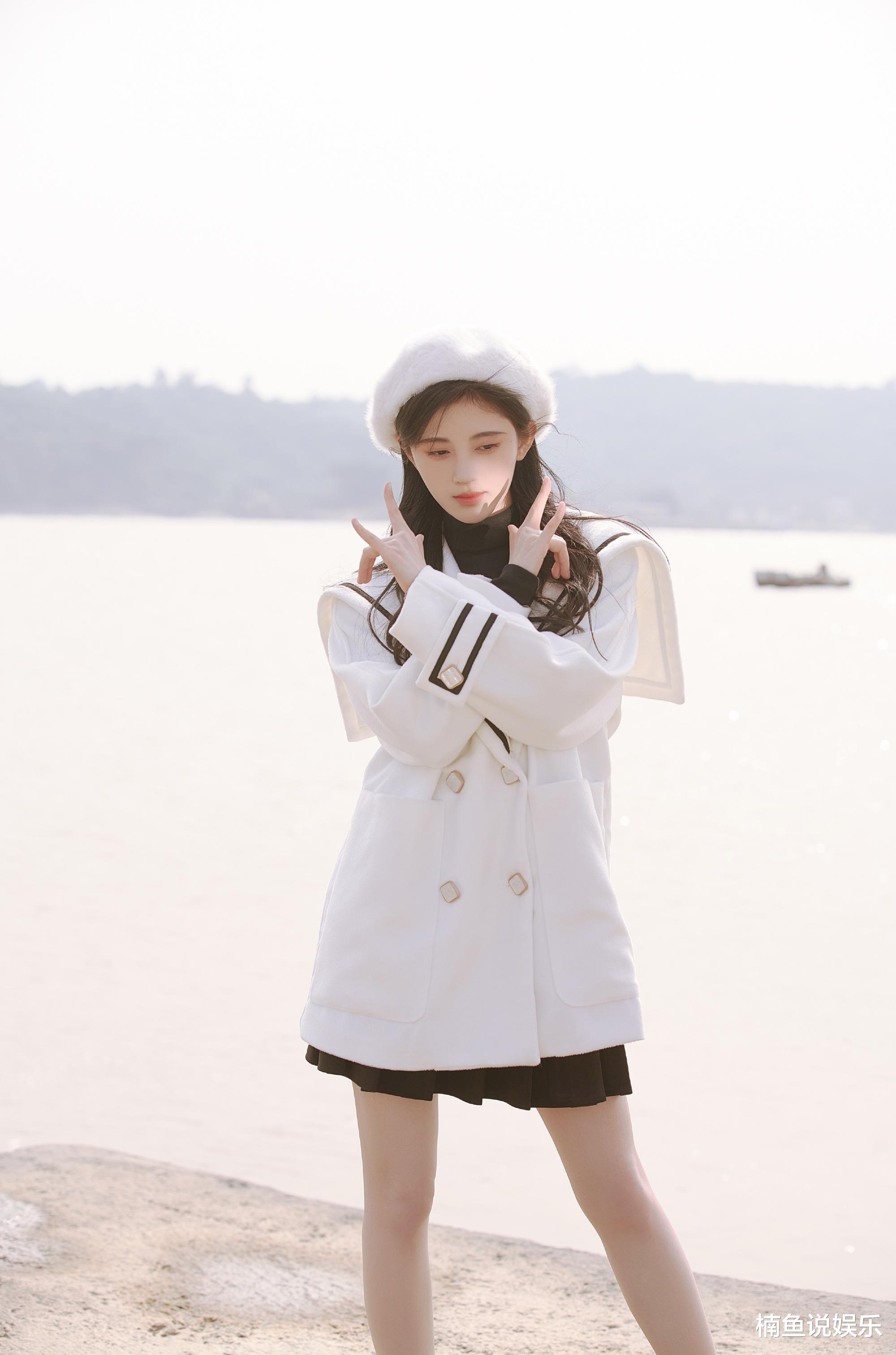 郑爽|鞠婧祎新剧造型曝光，穿水手服好养眼，日系甜美范扑面而来