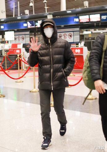 王力宏|被李靓蕾发文控诉后，王力宏放下内地工作，紧急返台疑安抚前妻