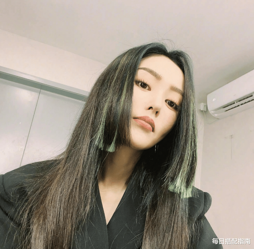 鞠婧祎|鞠婧祎终于放弃“半永久妆”，公主切造型真是纯欲天花板，超好看