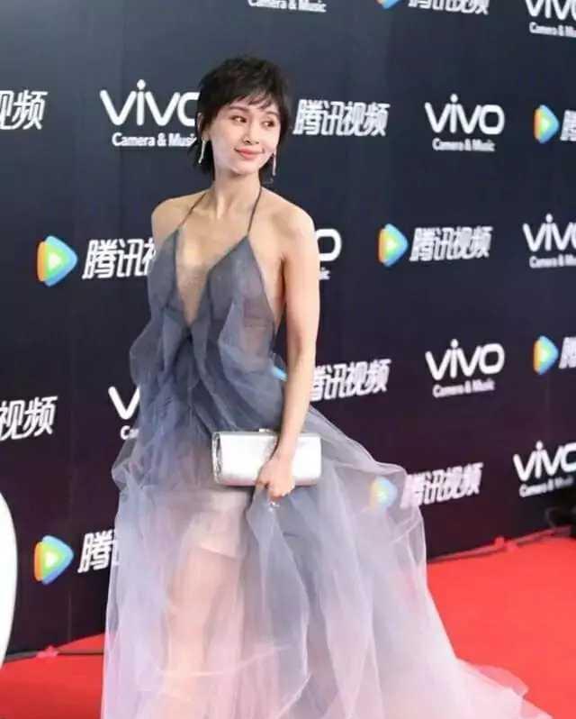 王子文|王子文活动照流出，网友：终于知道吴永恩为何对她这么着迷了