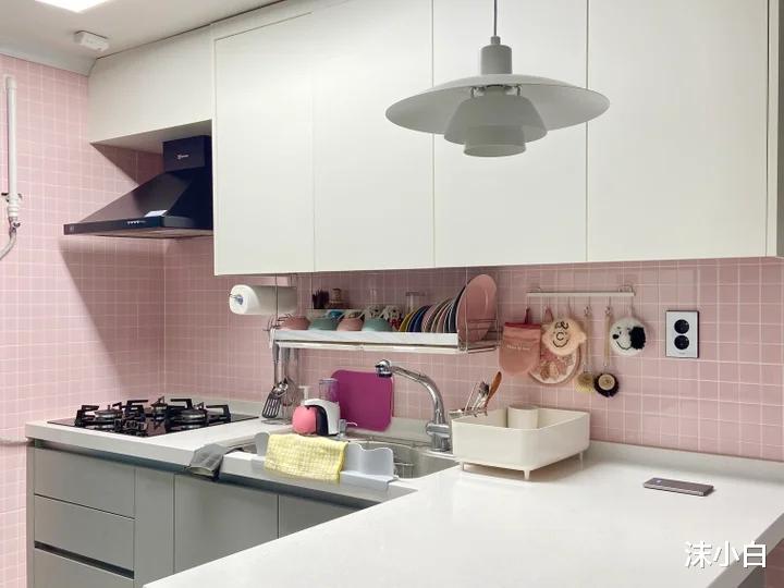 晒晒她的二手婚房，89平双阳台，混搭风的粉色小家！太可爱了