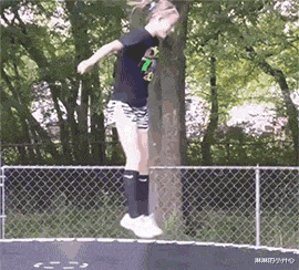 |“从领导办公室出来的女同事，这衣服怎么还穿反了？”这是要升职了啊