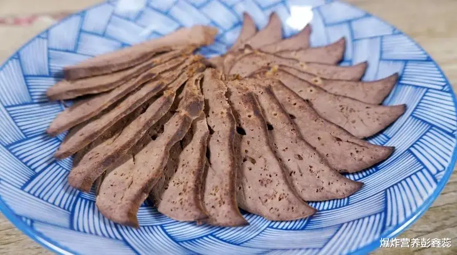 |炎症会加速癌症的发生，尤其是这2类食物，劝你越早撤离餐桌越好