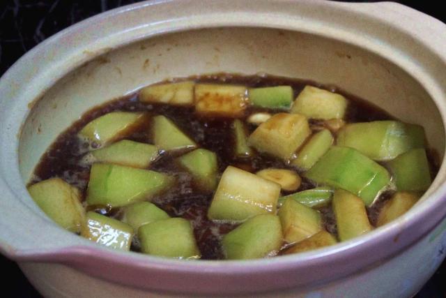 黄瓜|初夏最该吃的瓜不是黄瓜，而是它，隔三差五吃一次，体重悄悄掉