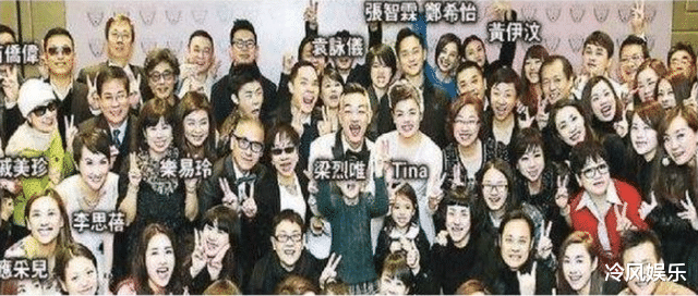 高圆圆|对丑妻不离不弃，结婚邀请了半个娱乐圈的人，这才是正能量明星