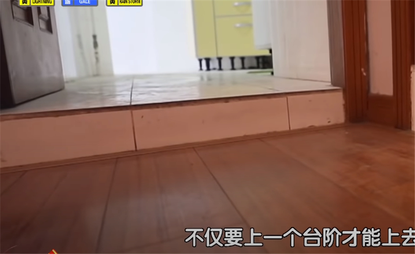卧室|北漂小夫妻买房上当！64㎡房里全是死角只有卧室能用，网友：少见