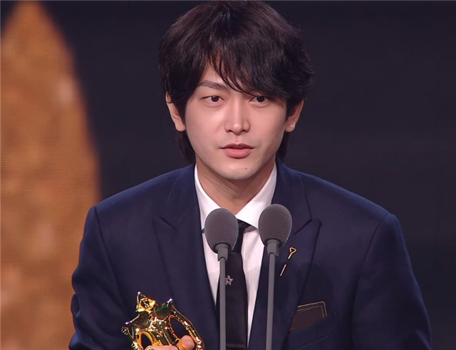 上单|阿布:李炫君是国产上单第一人,小虎:那我就当你们二冠绊脚石吧