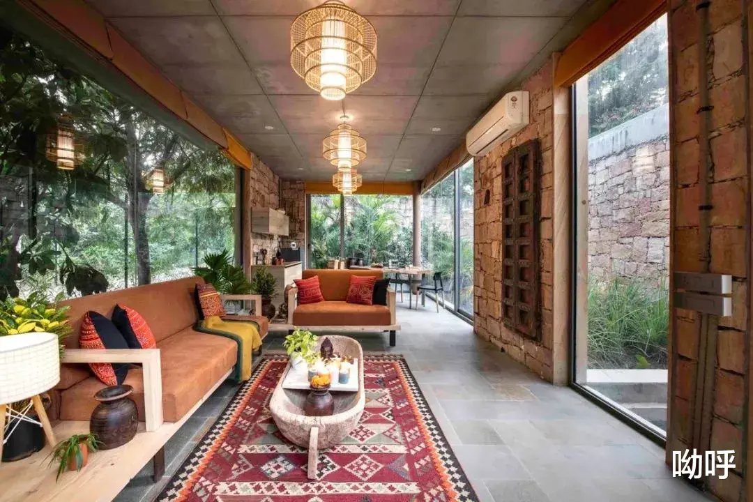 天然材料打造“舒适洞穴”，这些住宅太可了！