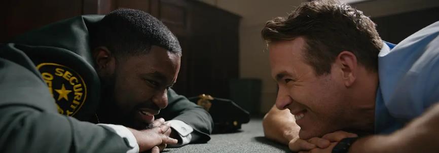 24小时的爱|13天拿下4个亿的票房，这部满是游戏梗的电影火了